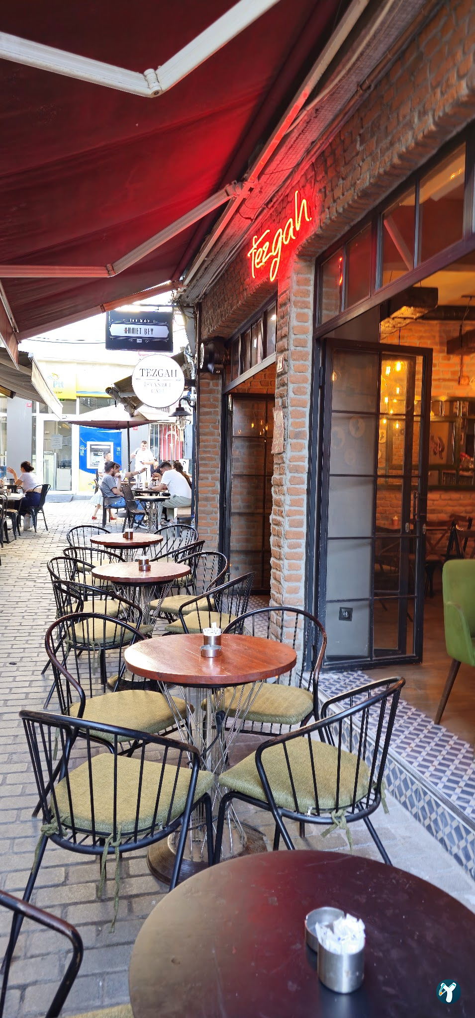 Istanbul Bench