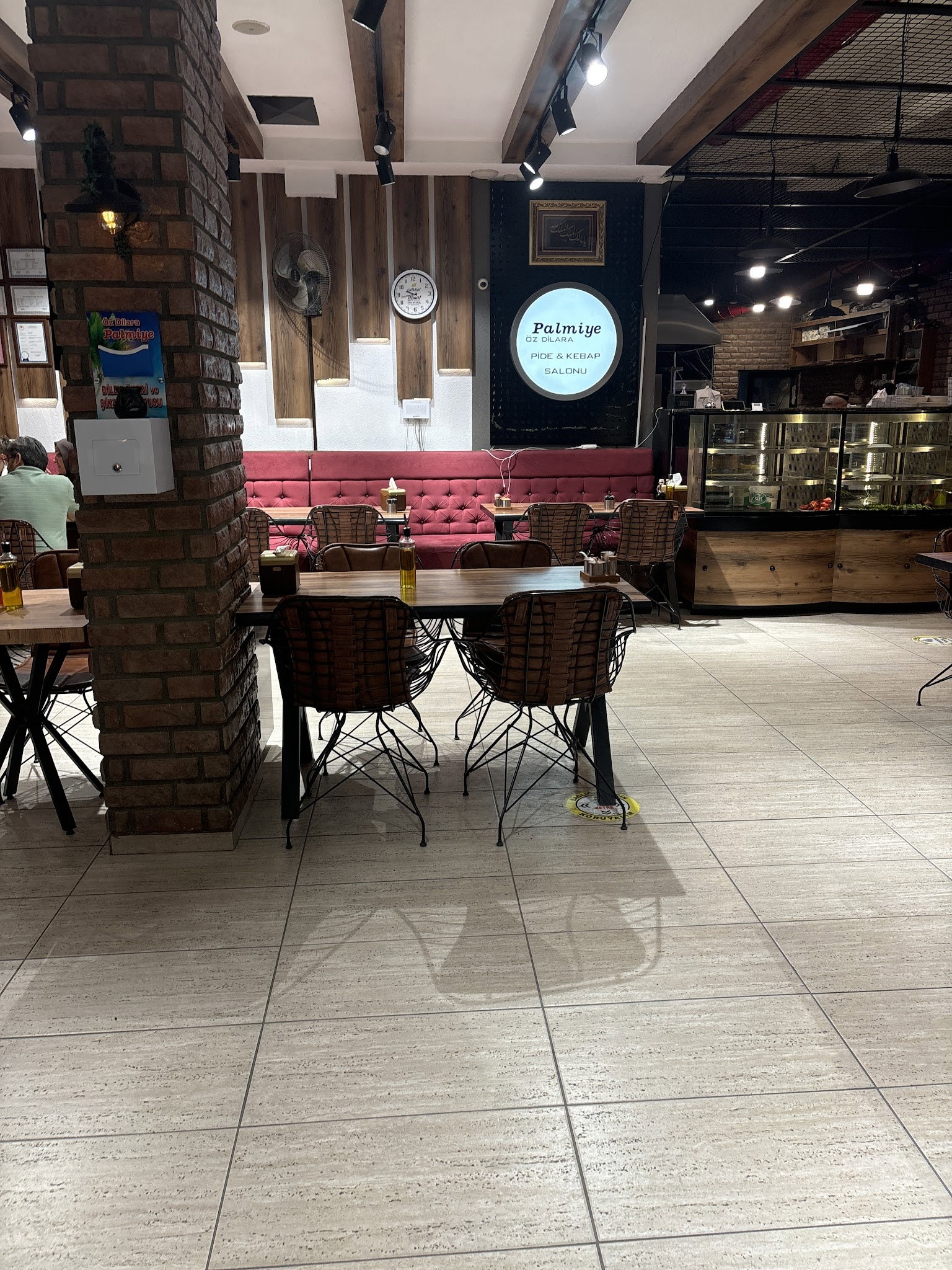 Palmiye Öz Dilara Pide Ve Kebap Salonu