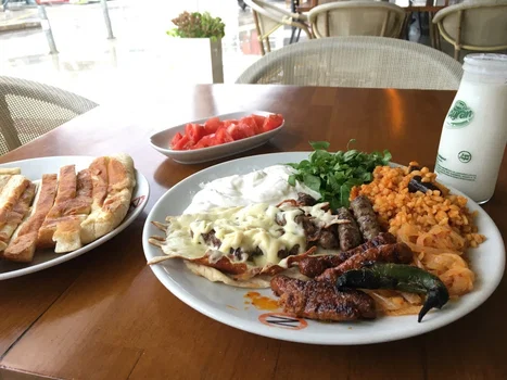 Köfteci Zeki Usta resimleri