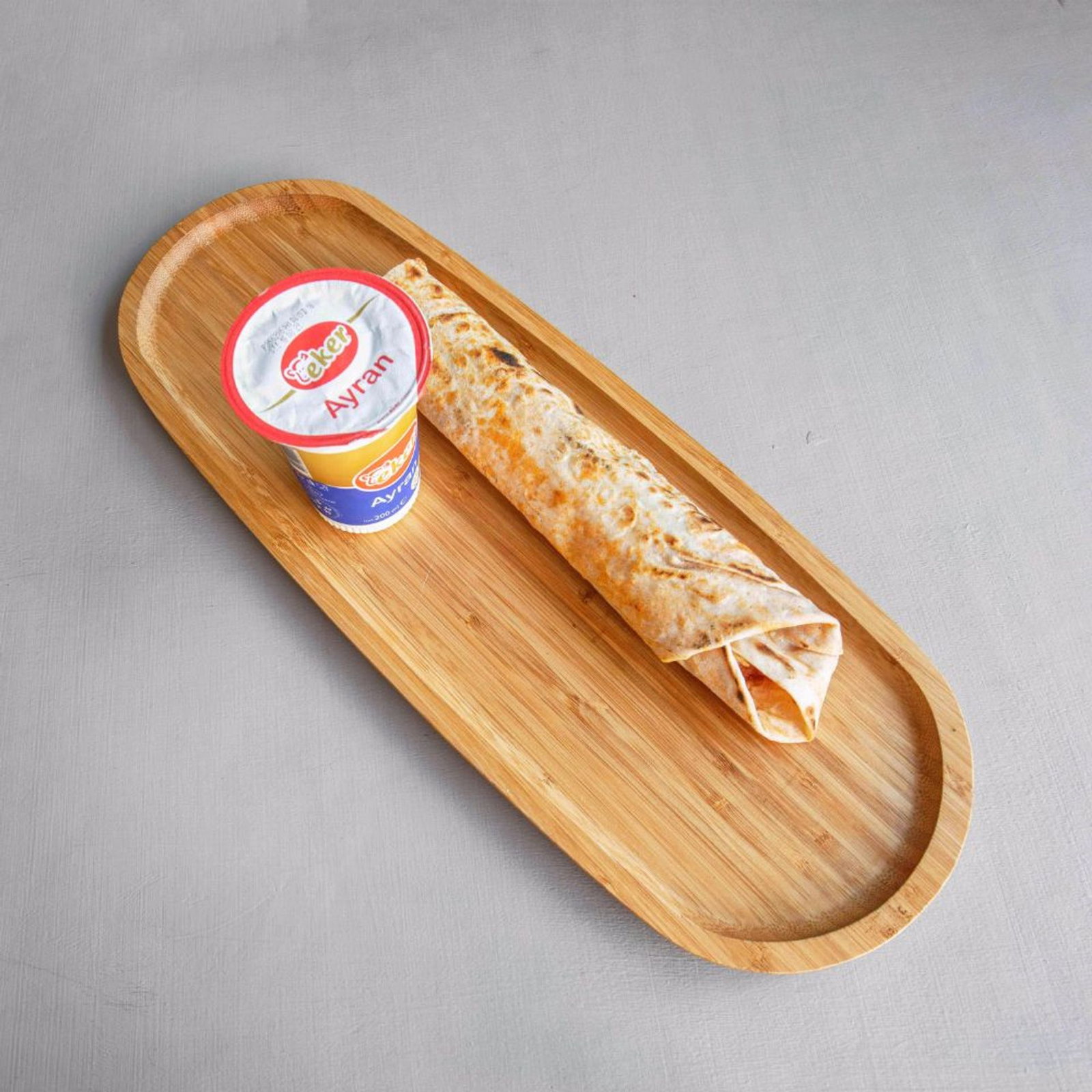 Soslu Kaşarlı Tavuk Döner Dürüm Menü