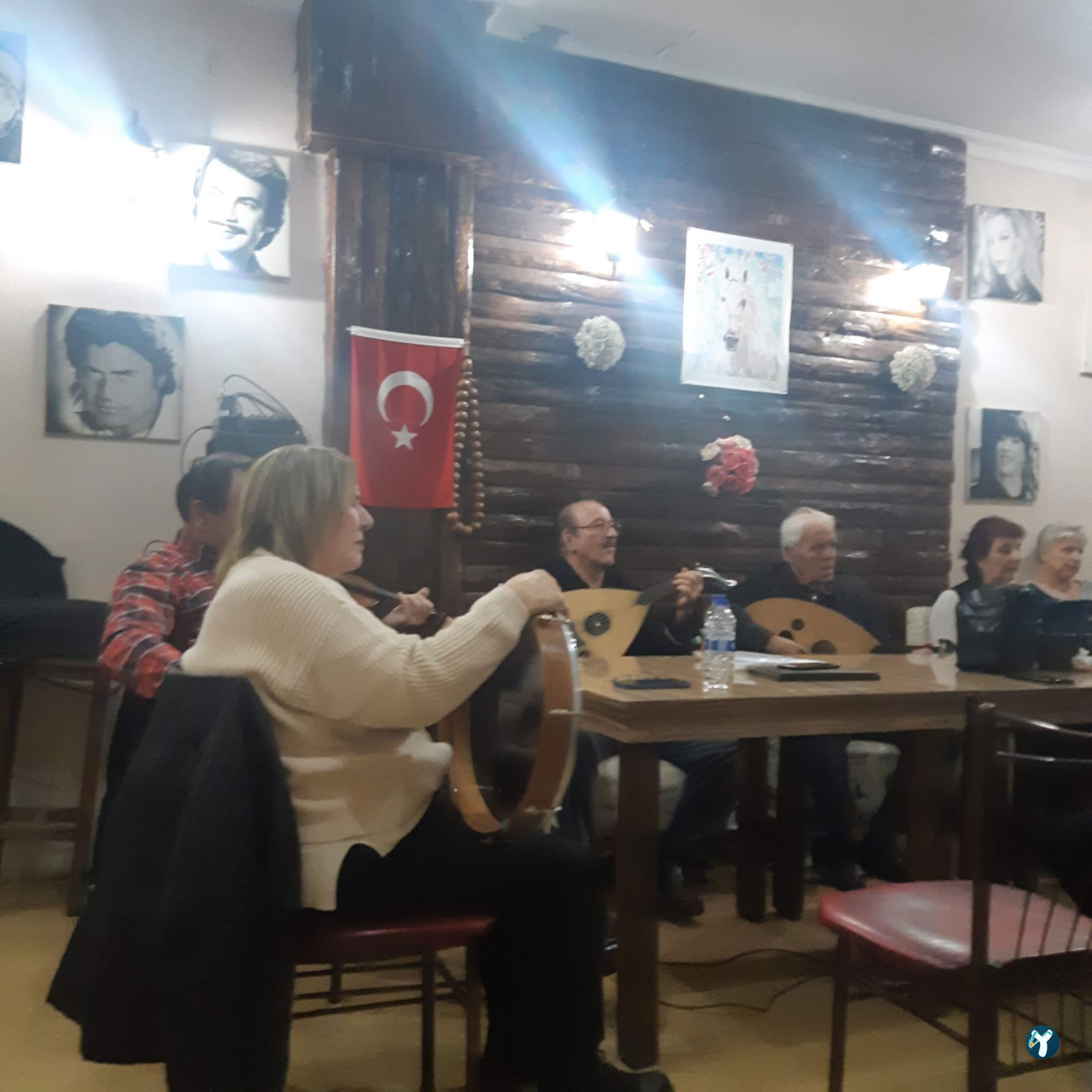Bahçe Cafe Rol Cast & Production