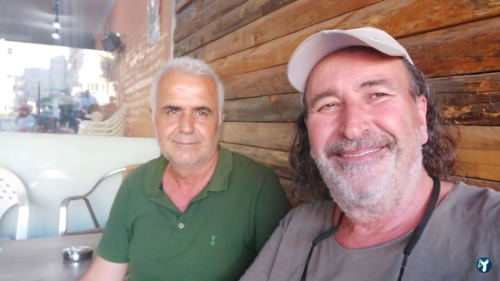 Bahçe Cafe Rol Cast & Production