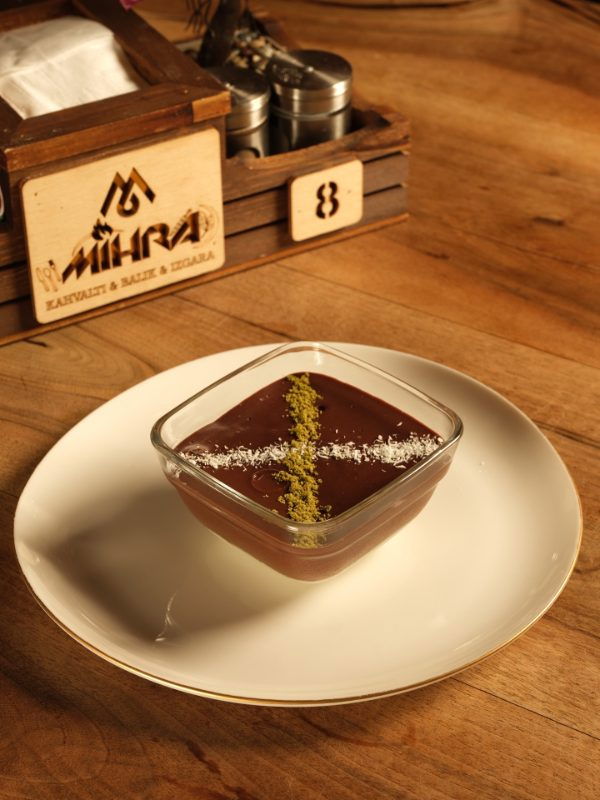 Mi̇Hra Kir Bahçesi̇ Kahvalti Balik Izgara