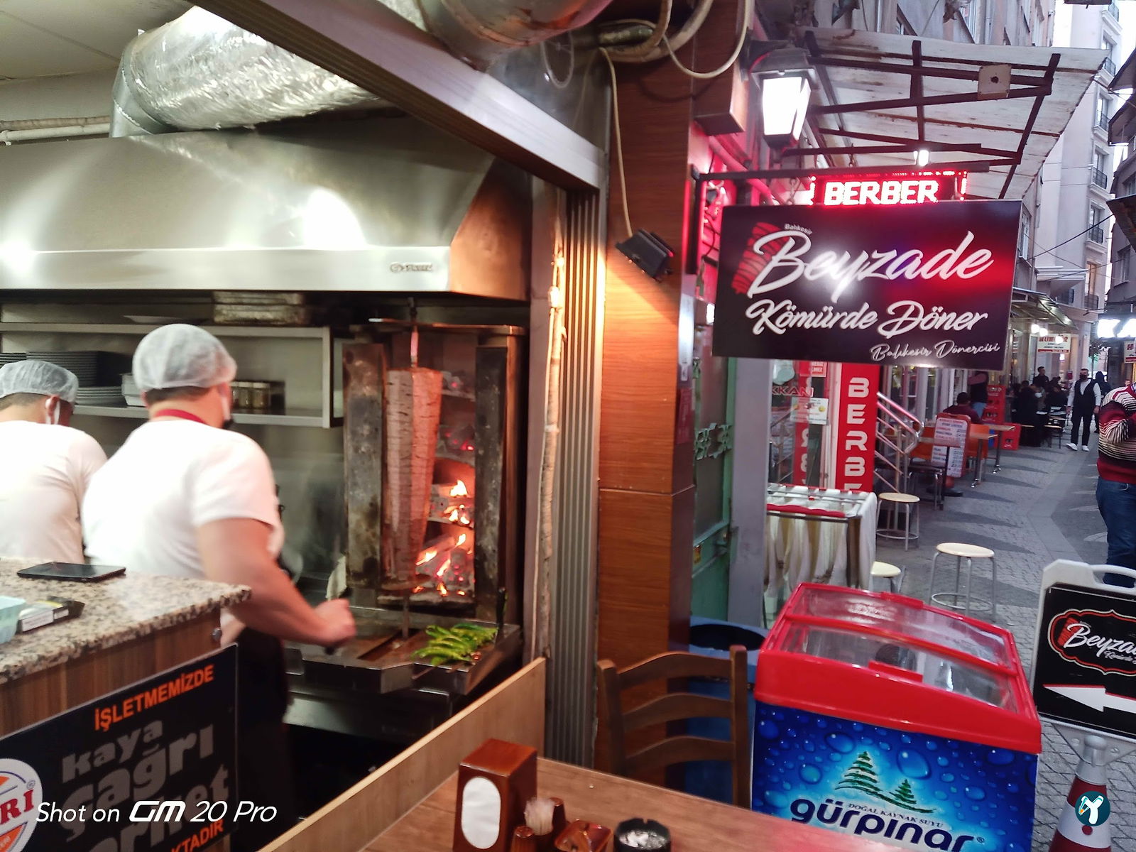 Beyzade Kömürde İskender Döner