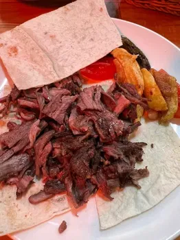 1977 Tarihi Karadeniz Usta işi RESTORAN ( Döner - Pide - Tarihi Kuru Fasulye ) resimleri