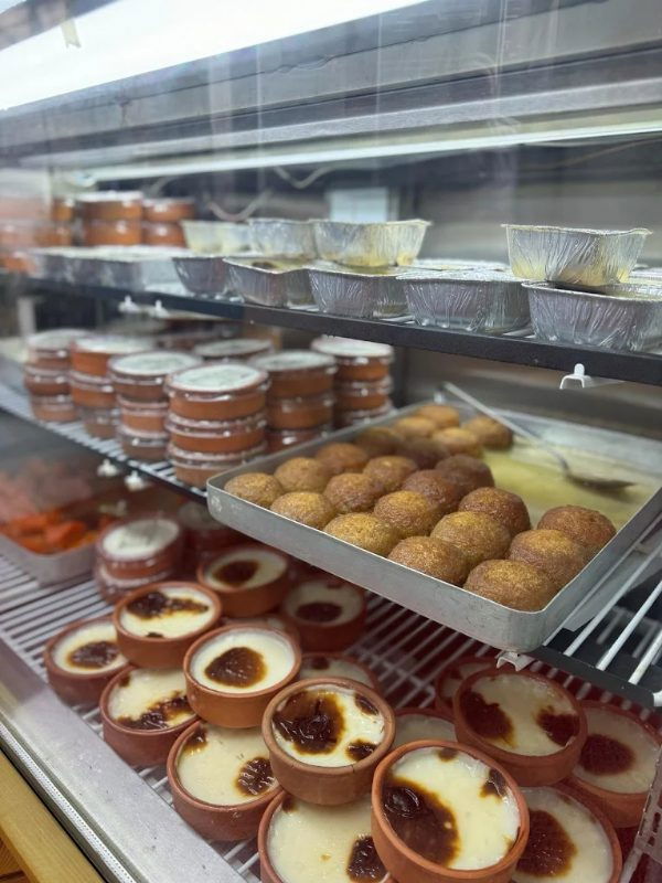 1977 Tarihi Karadeniz Usta işi RESTORAN ( Döner - Pide - Tarihi Kuru Fasulye )