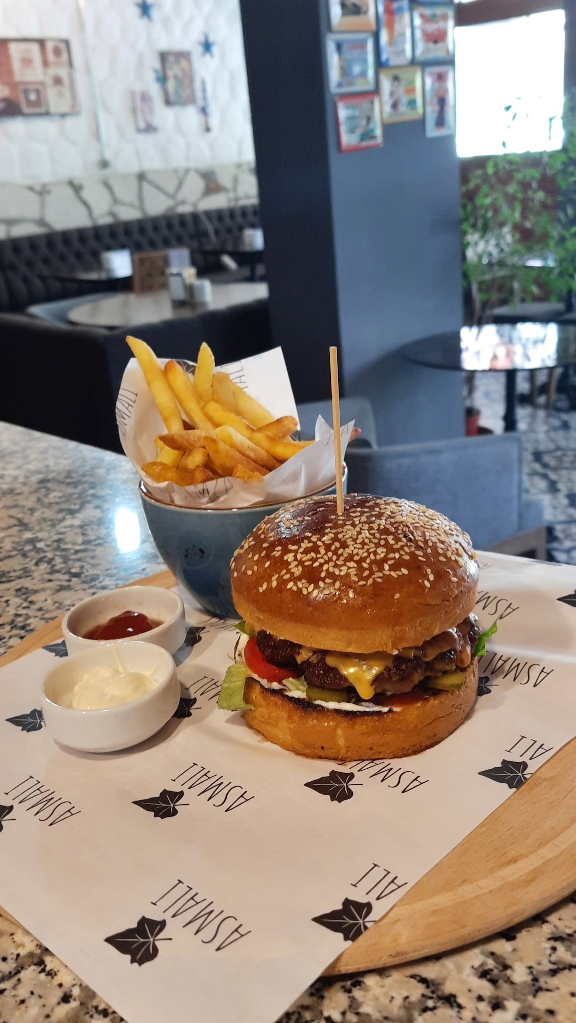 Asmalı Cafe Breakfast,Toast & Hamburgers