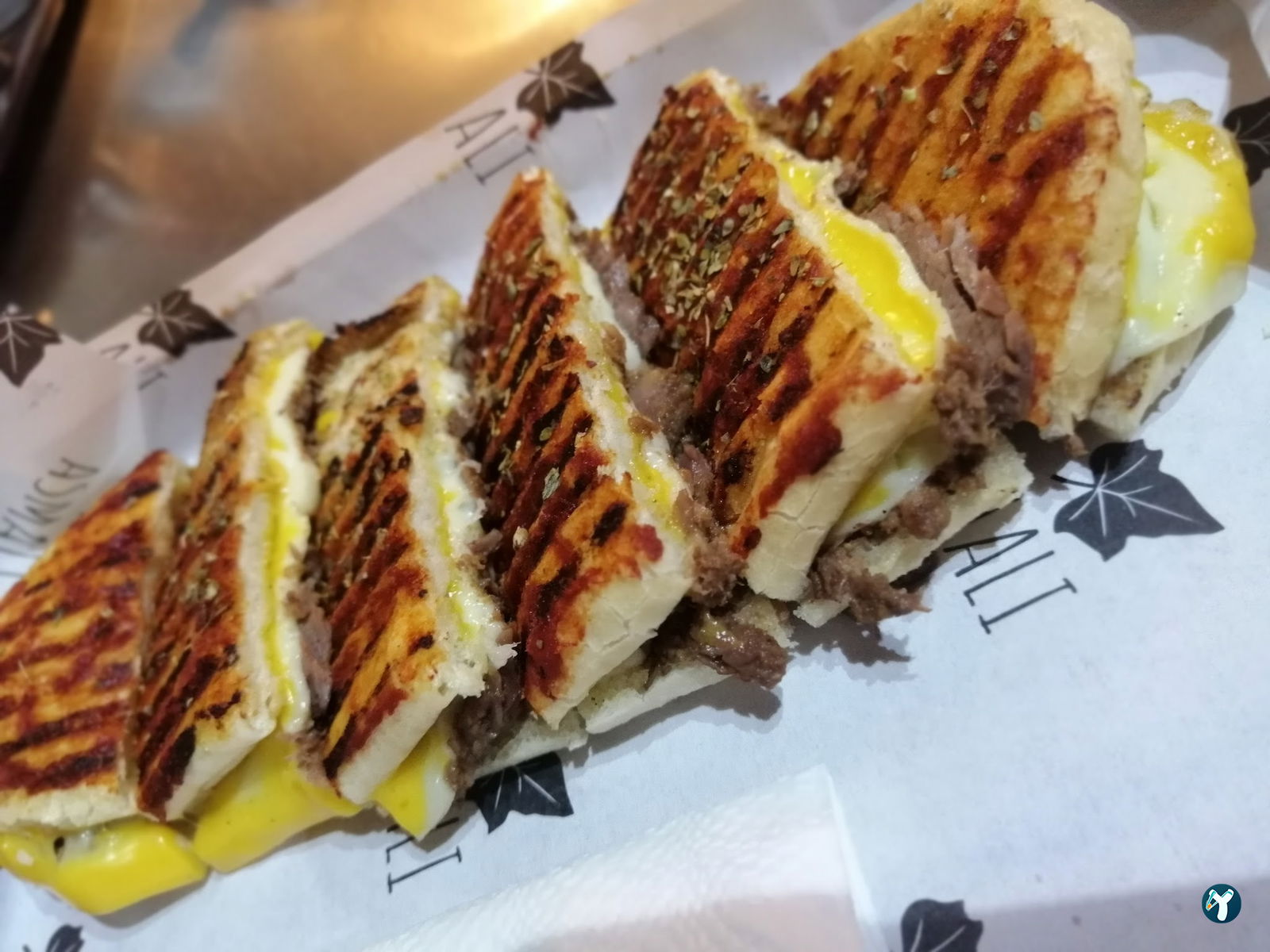 Asmalı Cafe Breakfast,Toast & Hamburgers