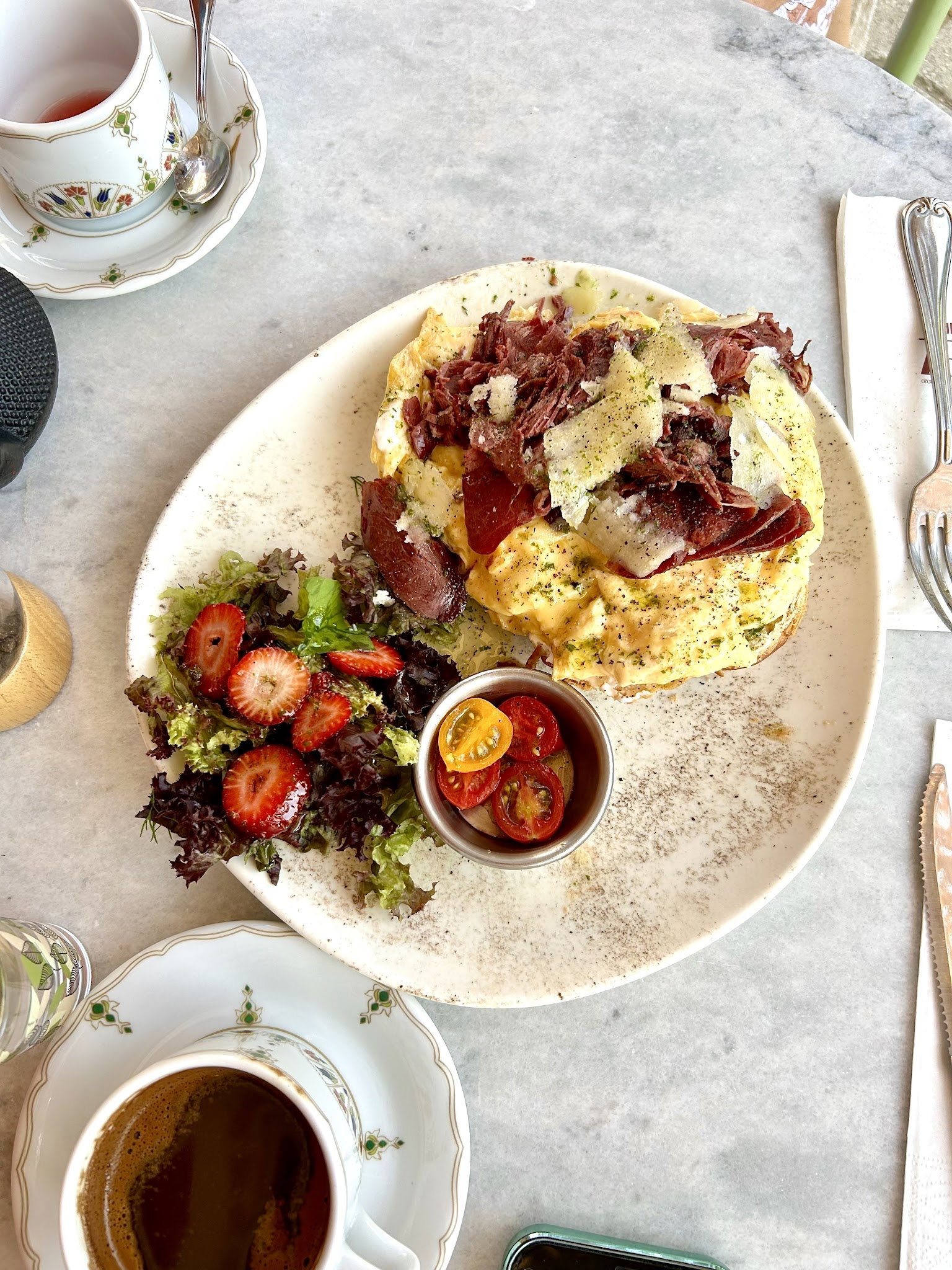 Chez La Vie Coffee & Eatery