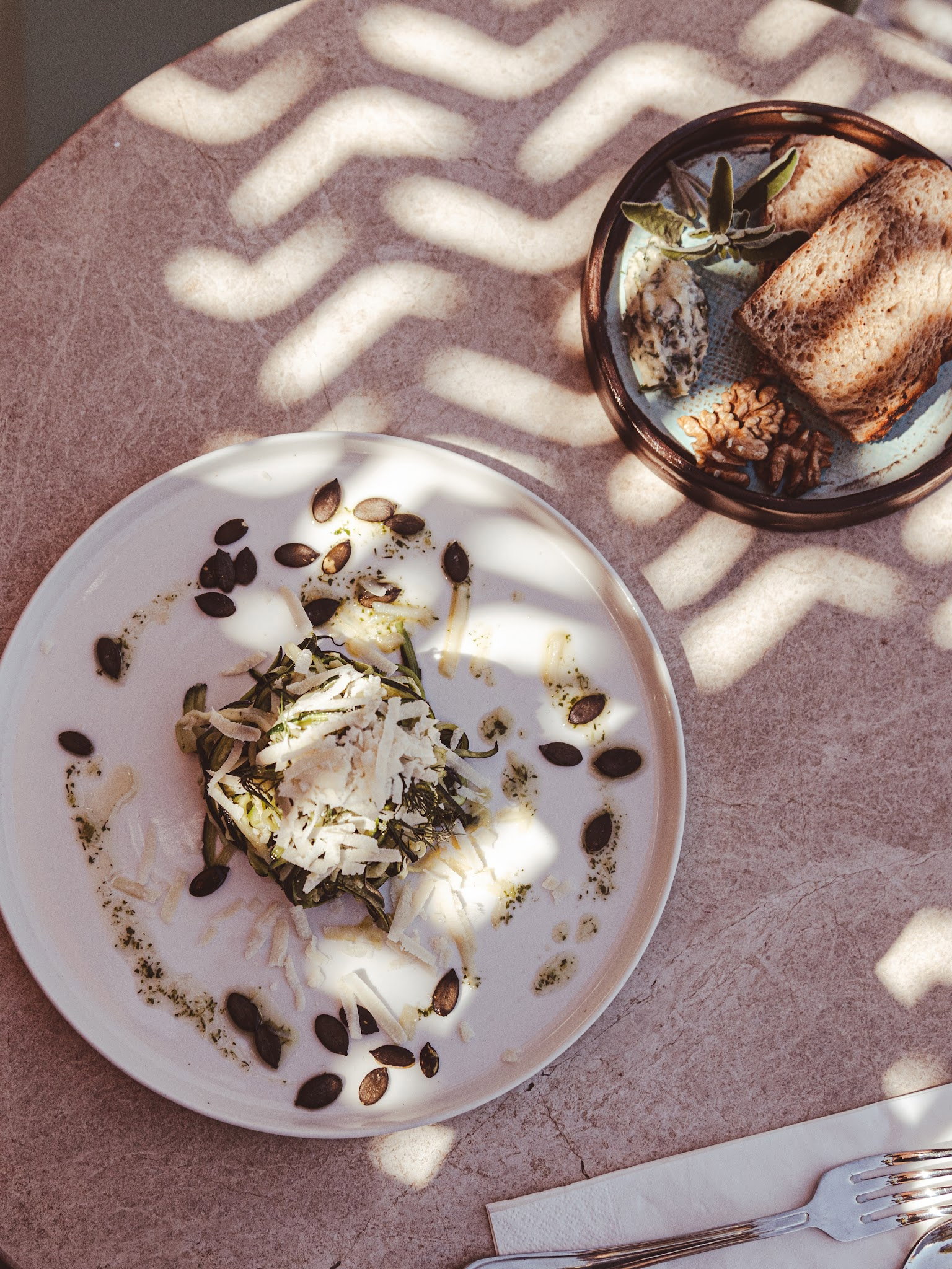 Chez La Vie Coffee & Eatery