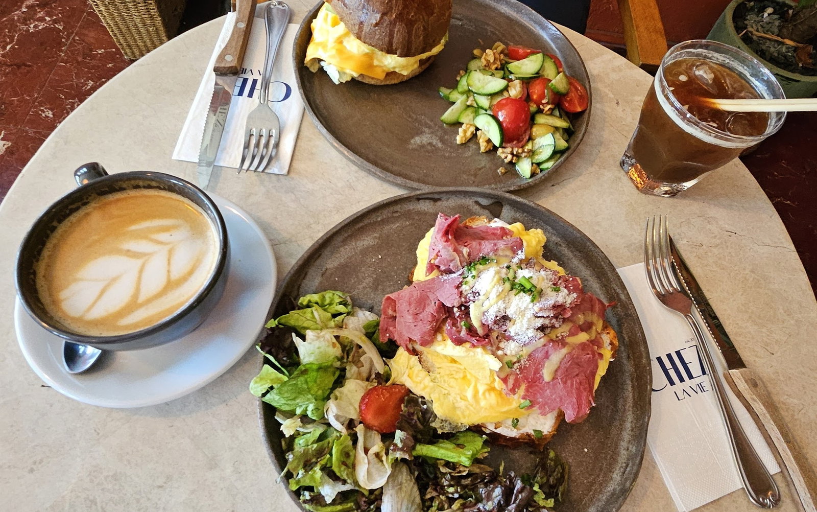 Chez La Vie Coffee & Eatery