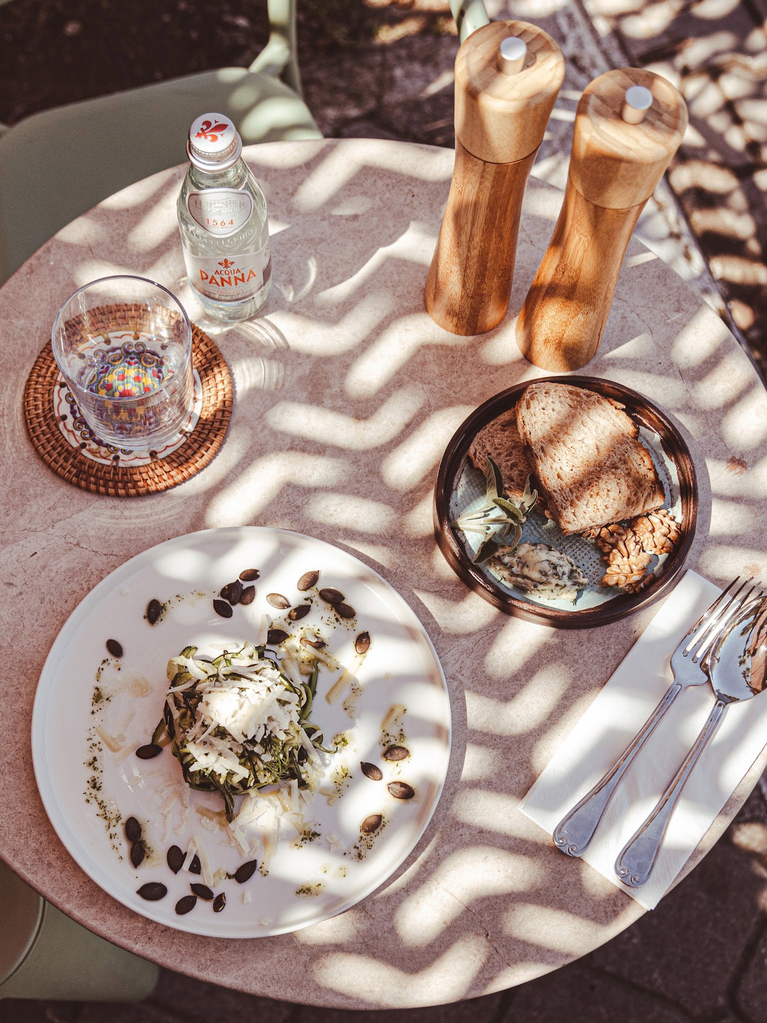 Chez La Vie Coffee & Eatery