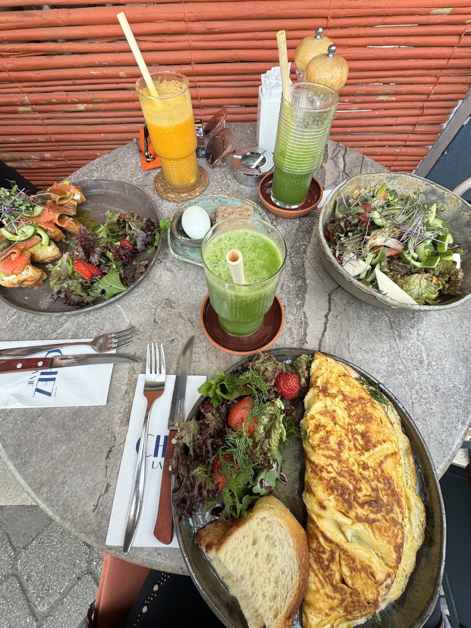 Chez La Vie Coffee & Eatery