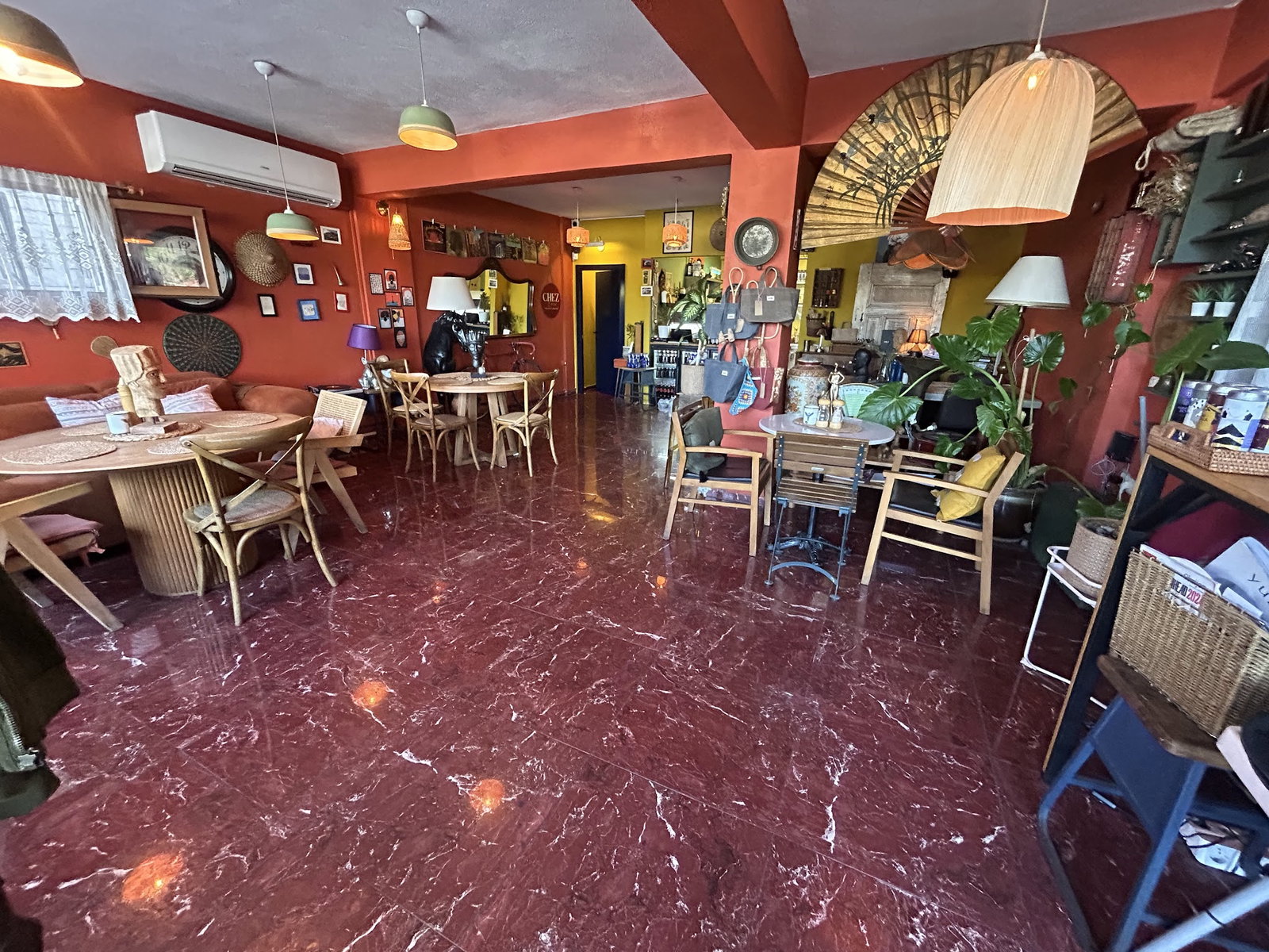 Chez La Vie Coffee & Eatery