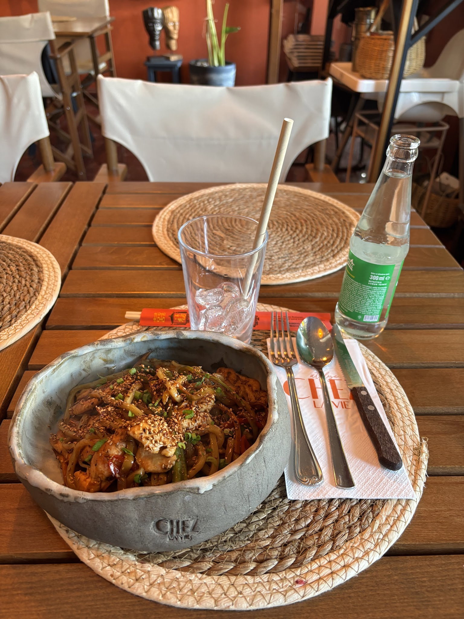 Chez La Vie Coffee & Eatery