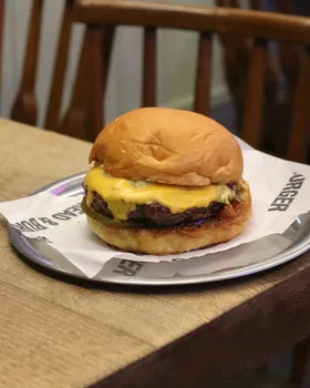 Bread & Burger resimleri