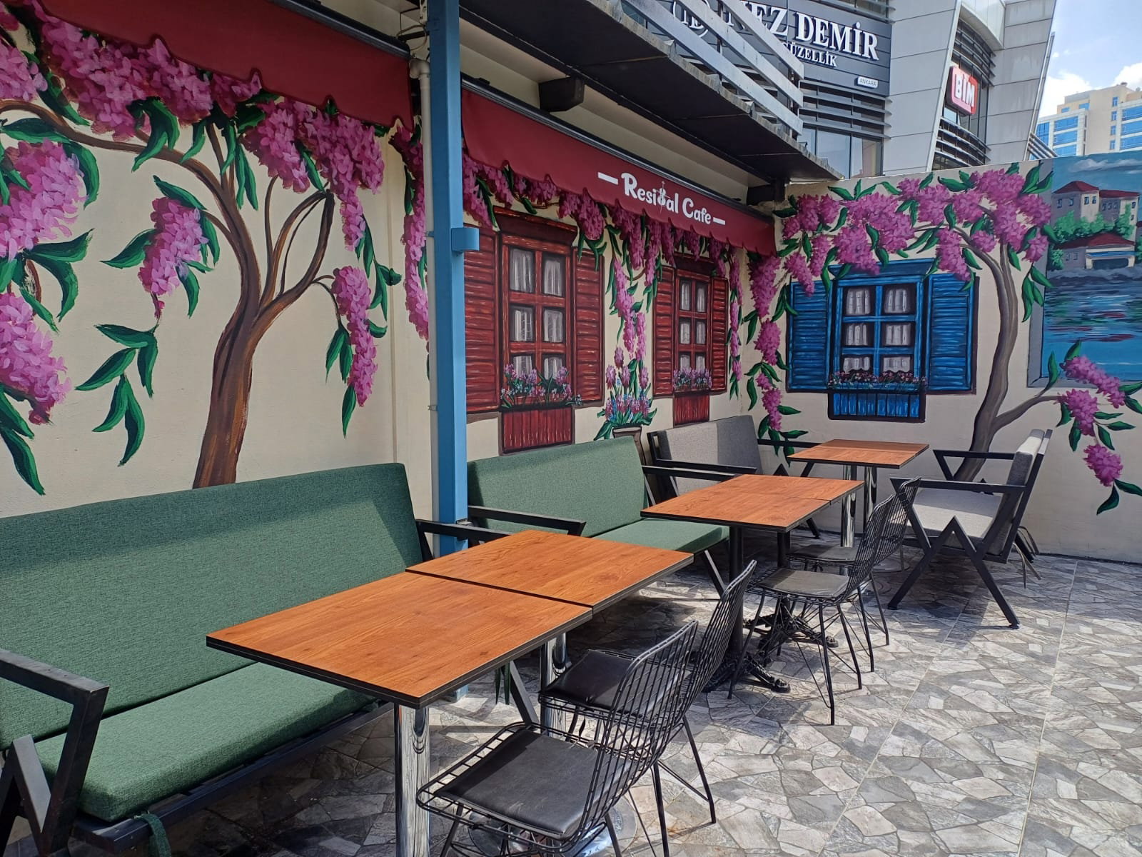 Resital Cafe Cookies&More