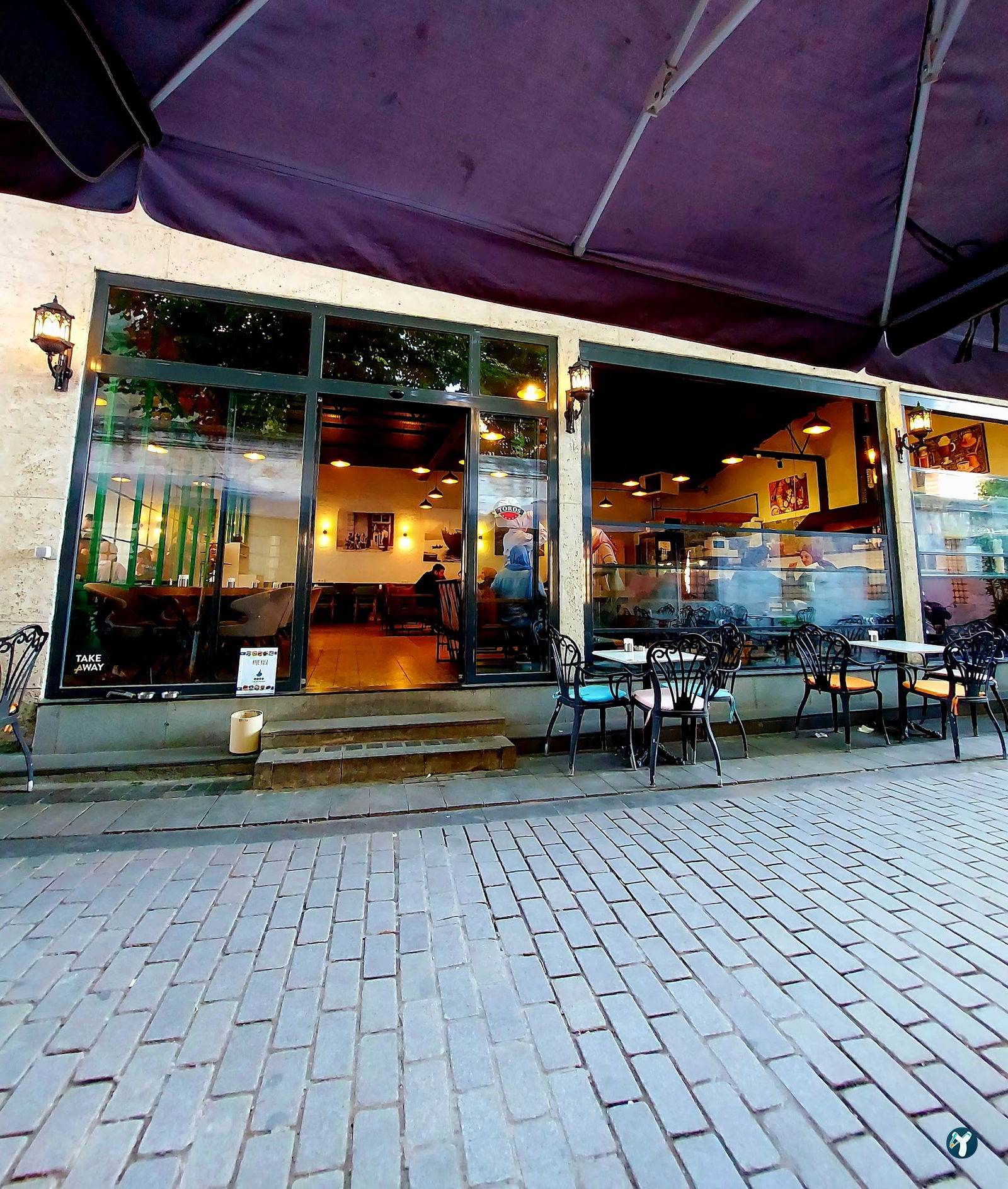 Rumi Cafe