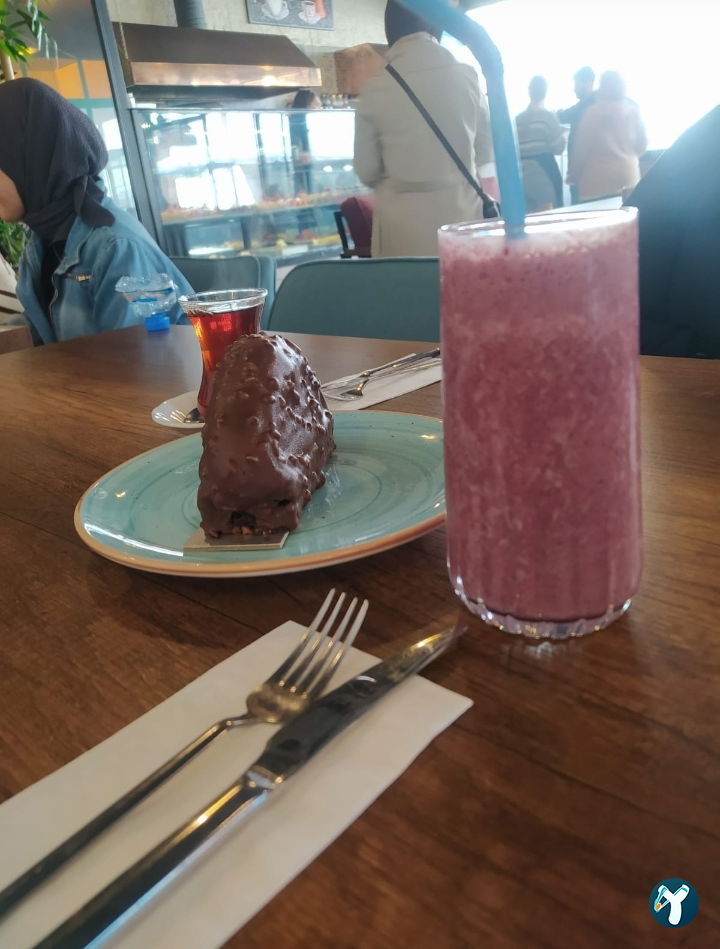 Rumi Cafe