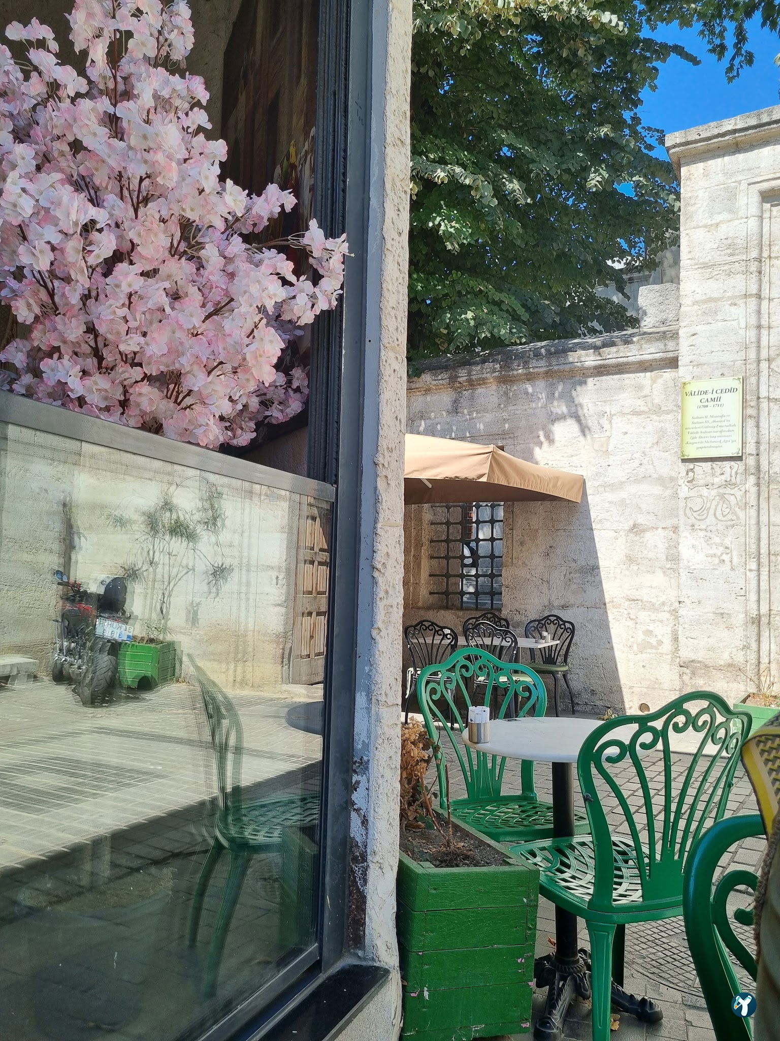 Rumi Cafe