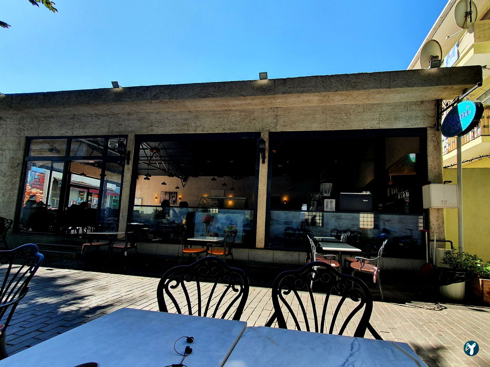 Rumi Cafe