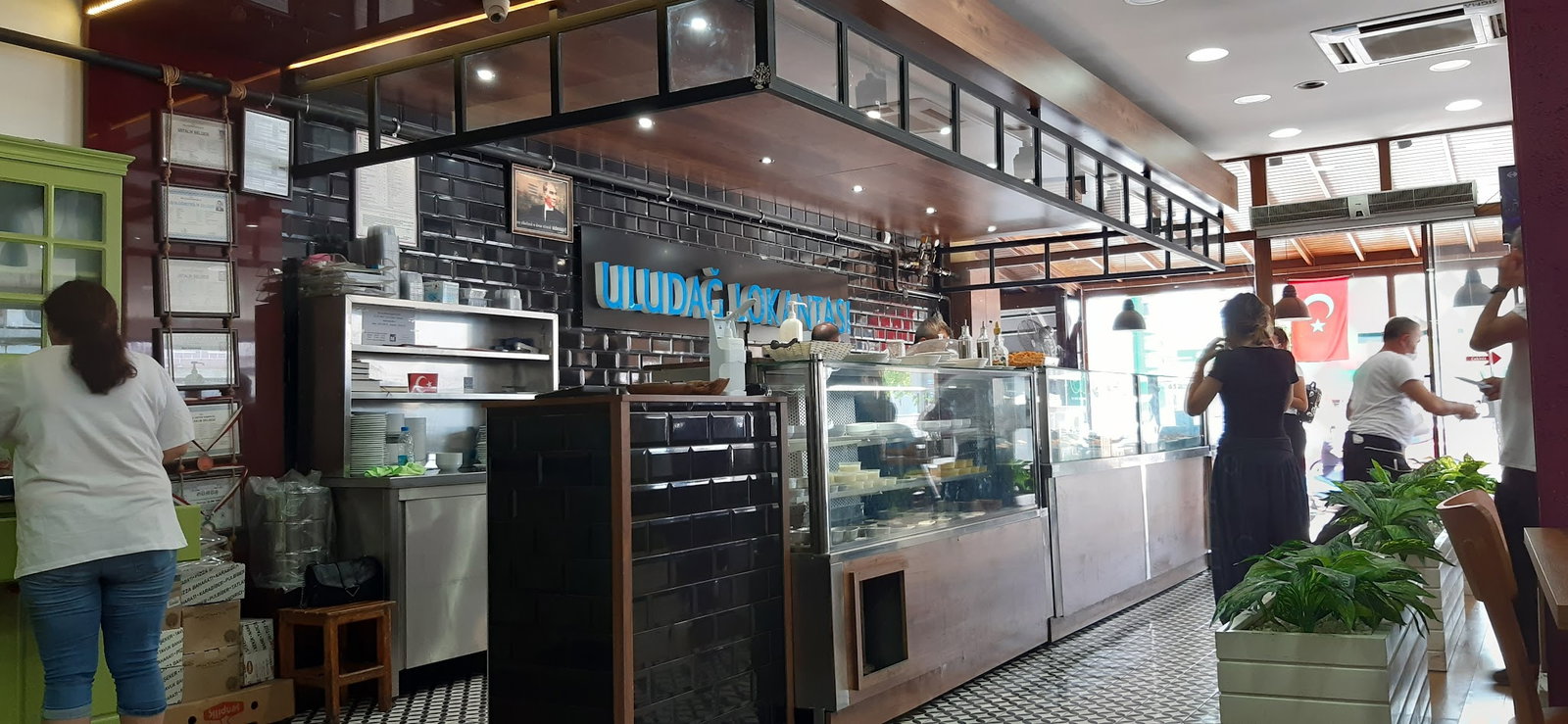 Uludağ Çorba Ve Sulu Yemek Salonu(Salim Çimen)