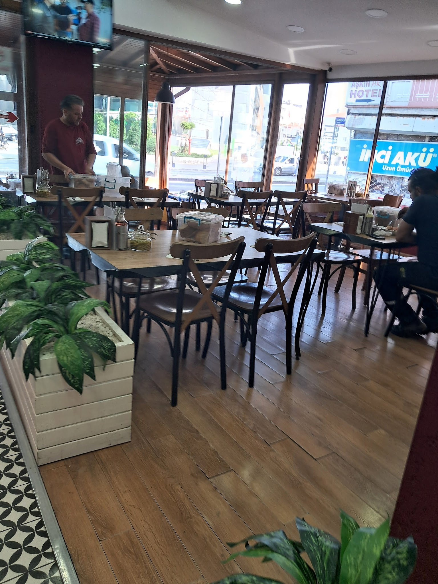 Uludağ Çorba Ve Sulu Yemek Salonu(Salim Çimen)