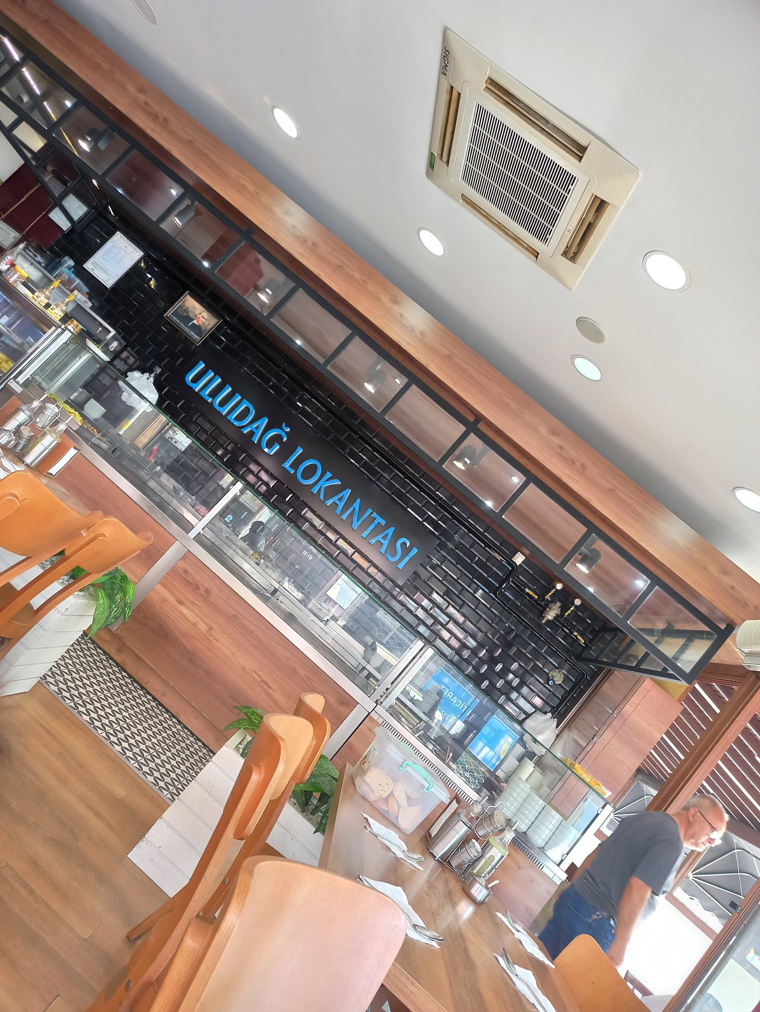 Uludağ Çorba Ve Sulu Yemek Salonu(Salim Çimen)