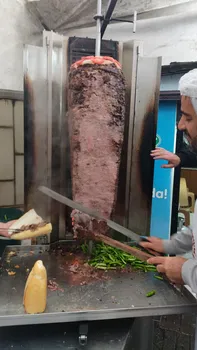 Yıldız Kardeşler Döner Semt Pazarı resimleri