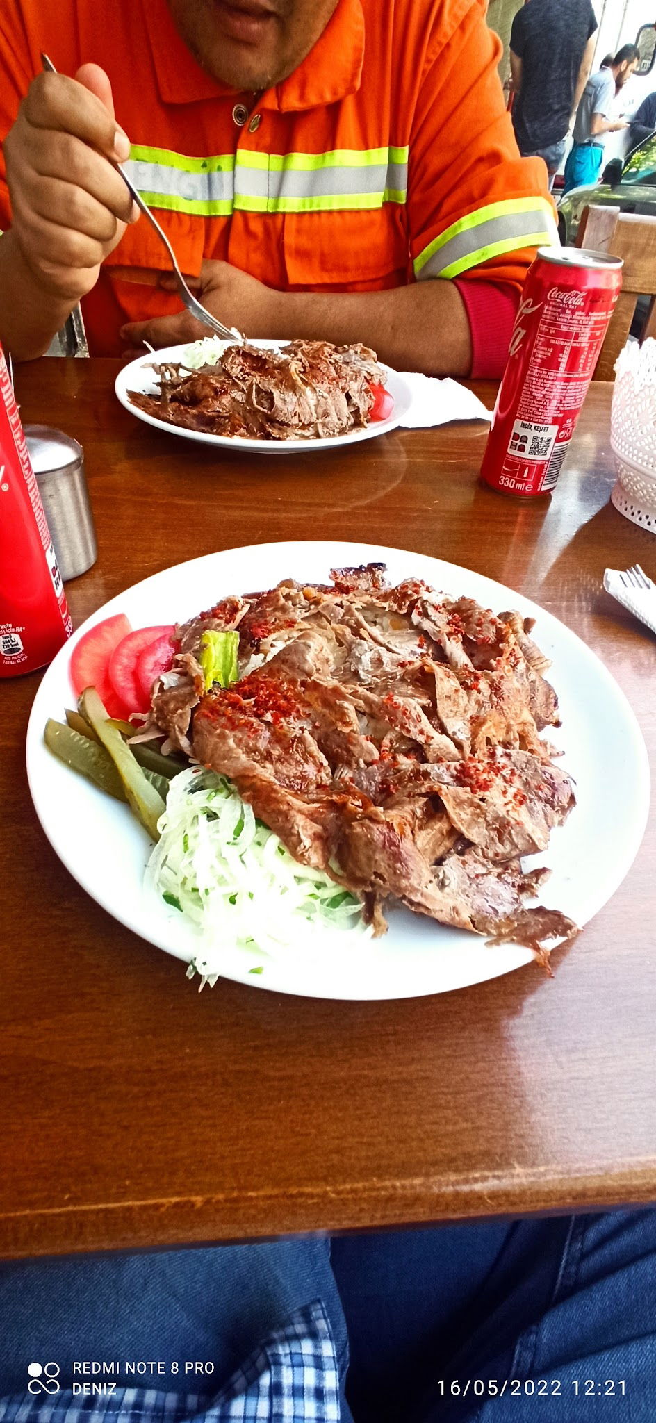 Yıldız Kardeşler Döner Semt Pazarı