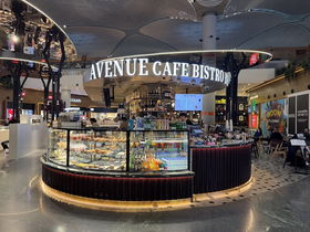 Avenue Cafe & Bistro