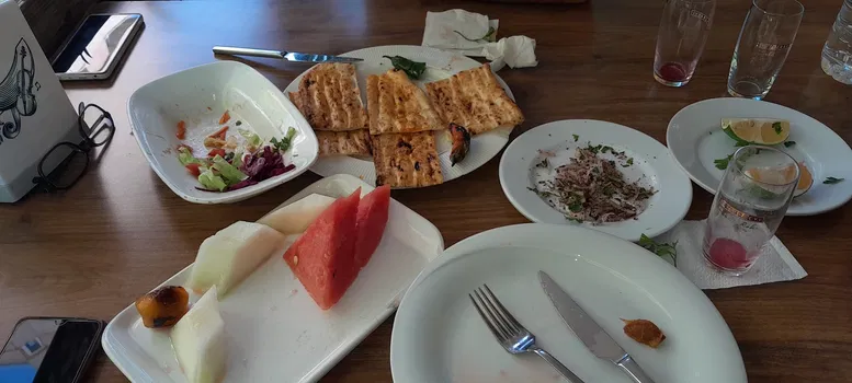 Reşatbey Ocakbaşı resimleri
