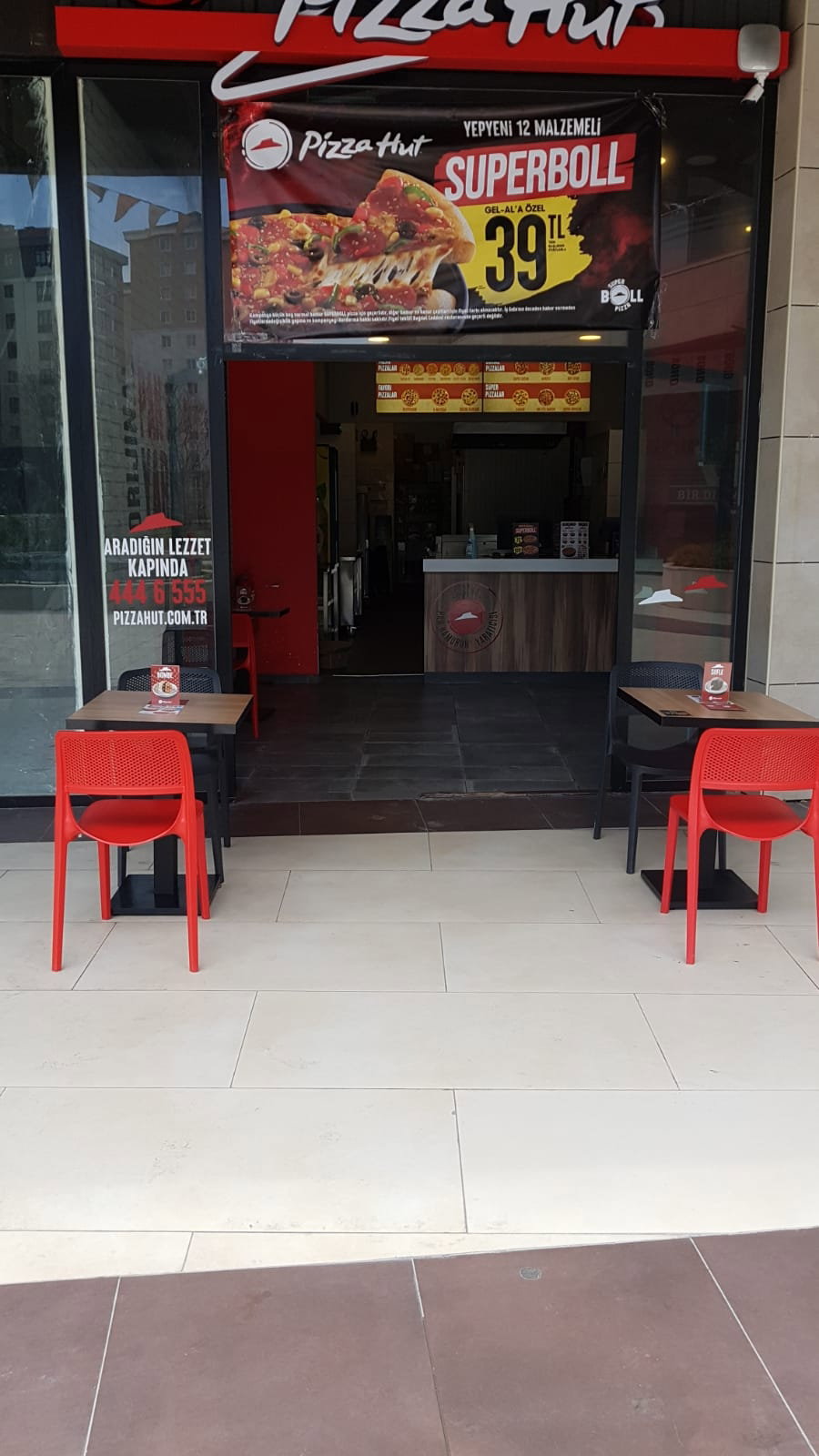 Pizza Hut