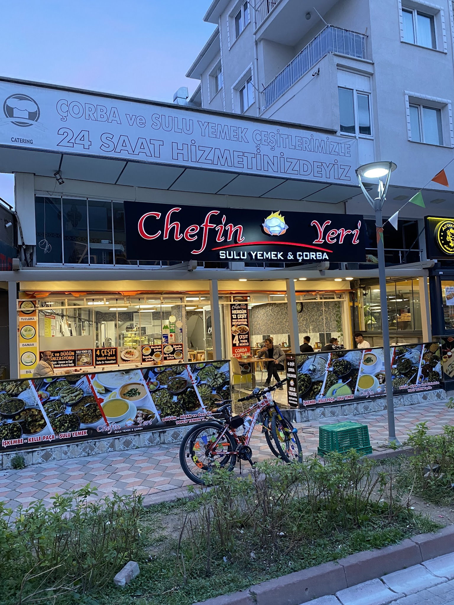 Chefi̇n Yeri̇ Sulu Yemek Ve Çorba