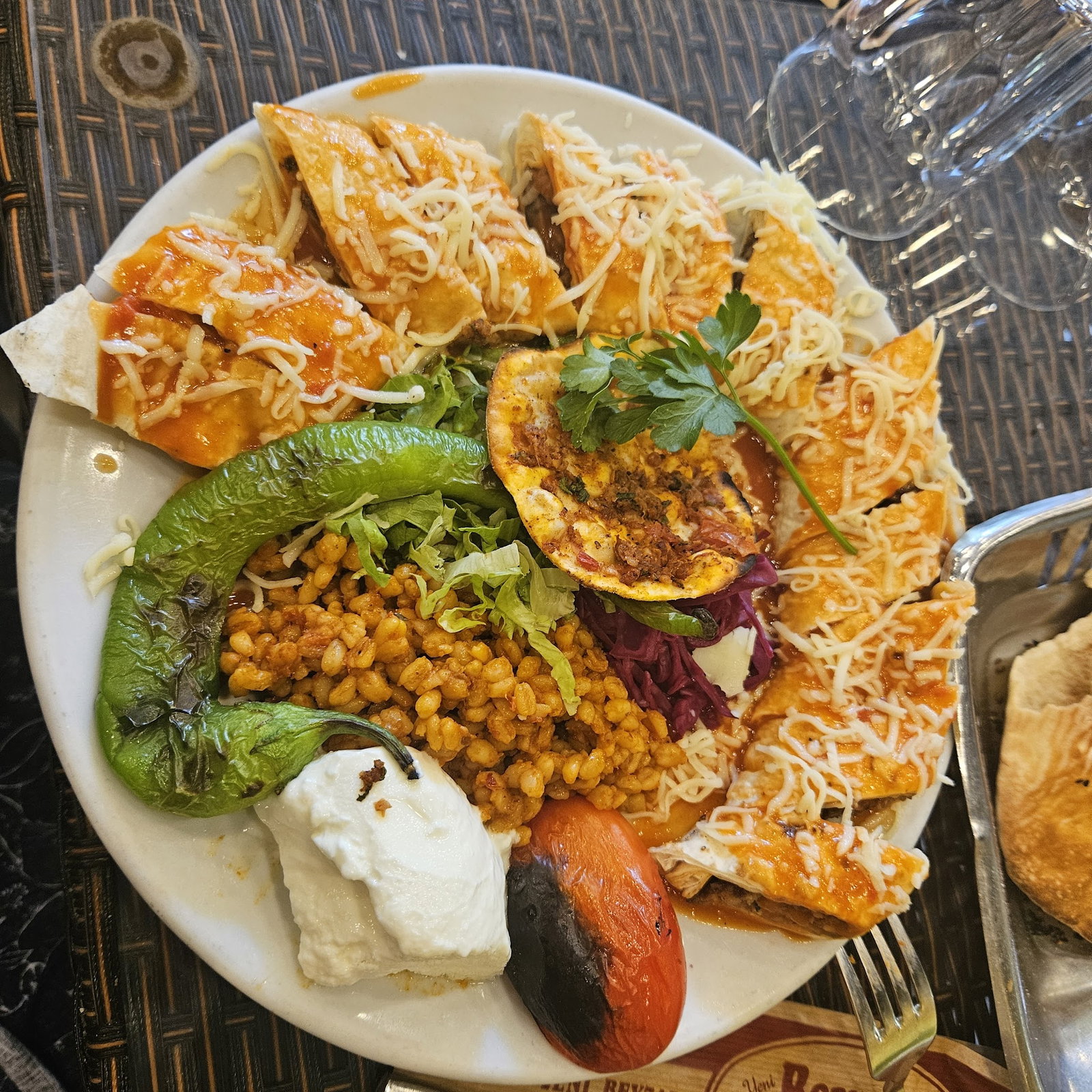 Yeni̇ Beyzade Kebap Salonu