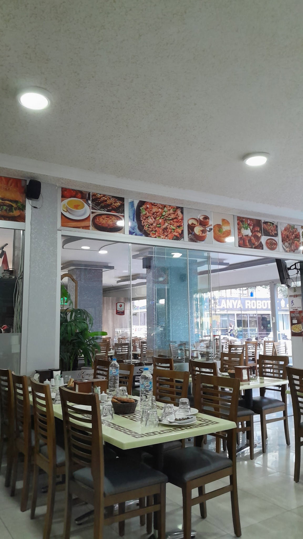 Konyalı Hacı Bey Restoran
