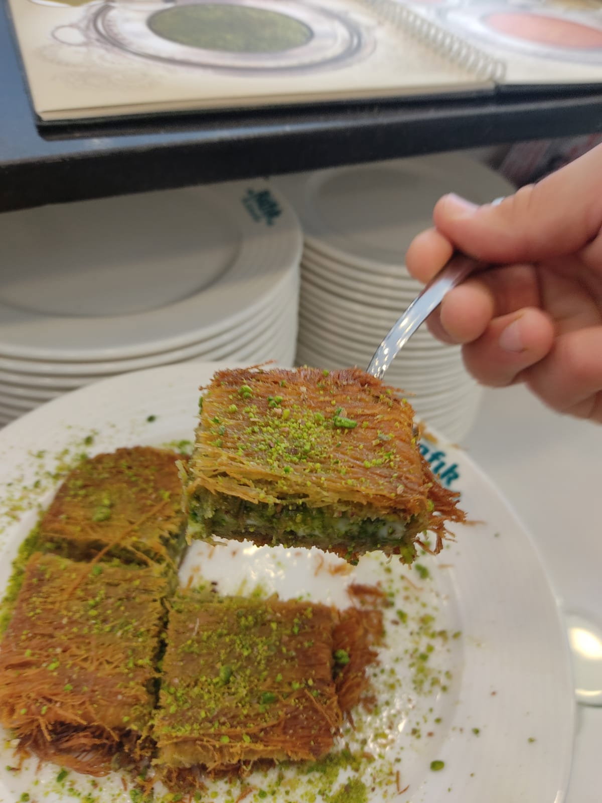 Rafık Künefe Ve Baklava