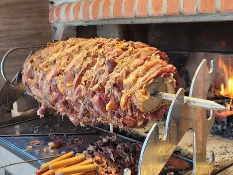 Durakbeyoğlu Cağ Kebap, Kahvaltı, Çay Bahçesi ve Halı Sahaları resimleri