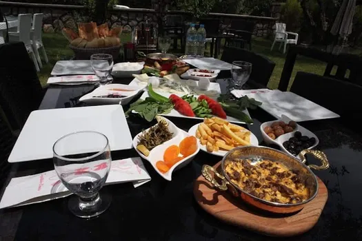 Durakbeyoğlu Cağ Kebap, Kahvaltı, Çay Bahçesi ve Halı Sahaları resimleri