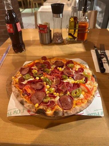 E Che Pizza - Pizzeria Italiana