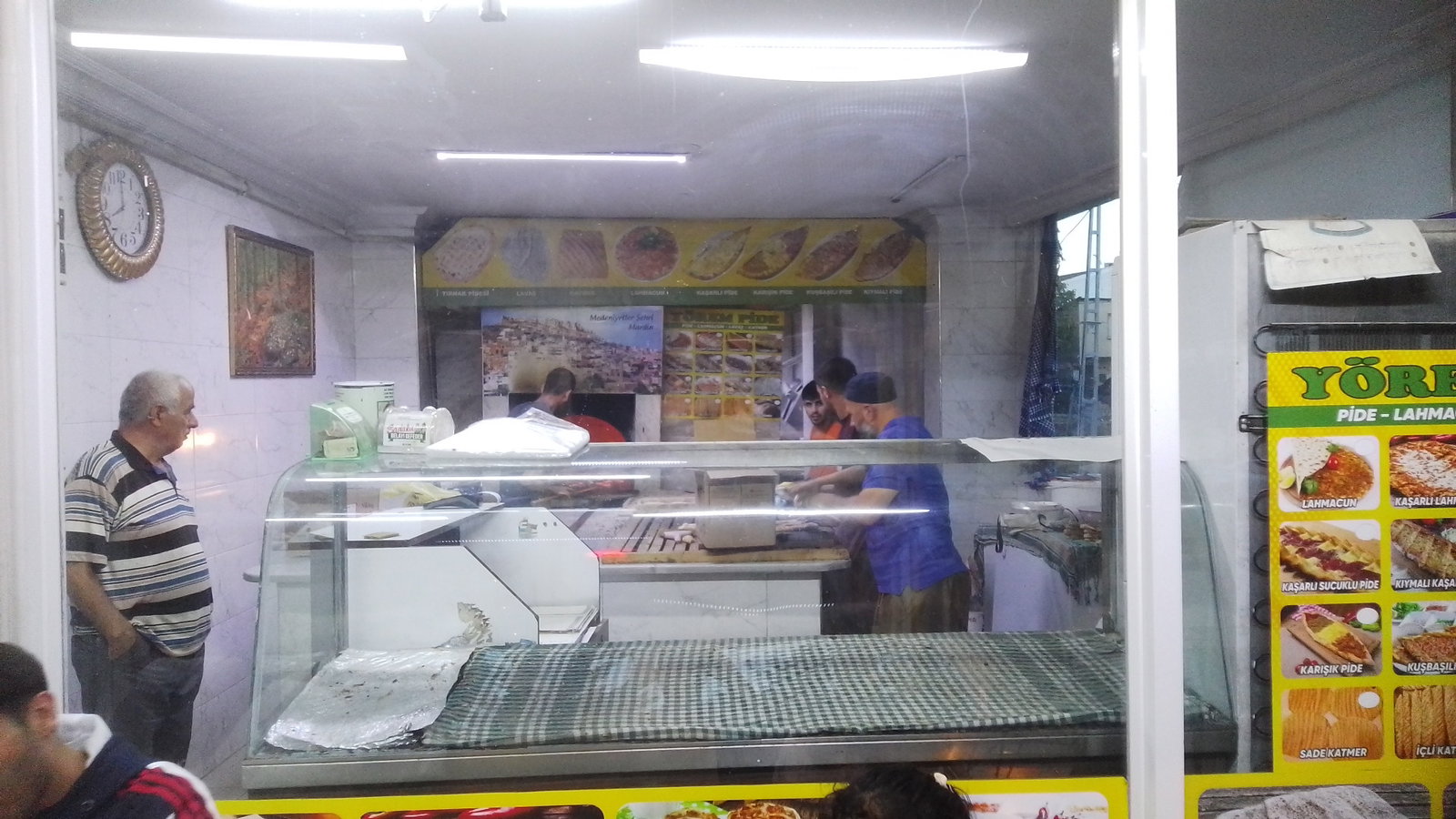 Yöremiz Pide 3 Lahmacun Pide Ve Zurna Döner Salonu