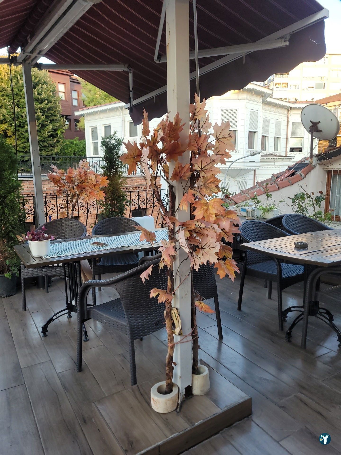 Redibu Cafe & Restaurant