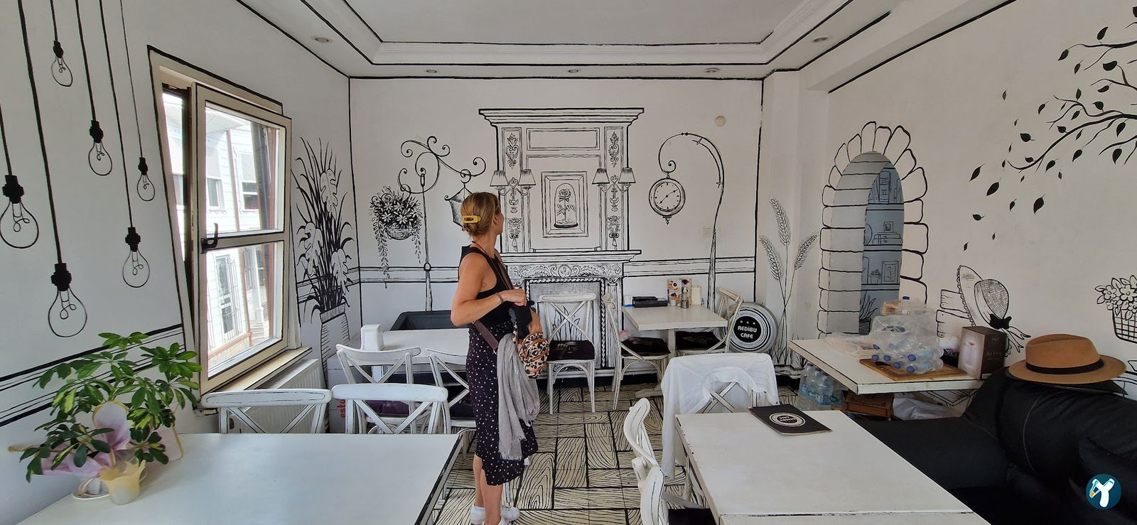 Redibu Cafe & Restaurant