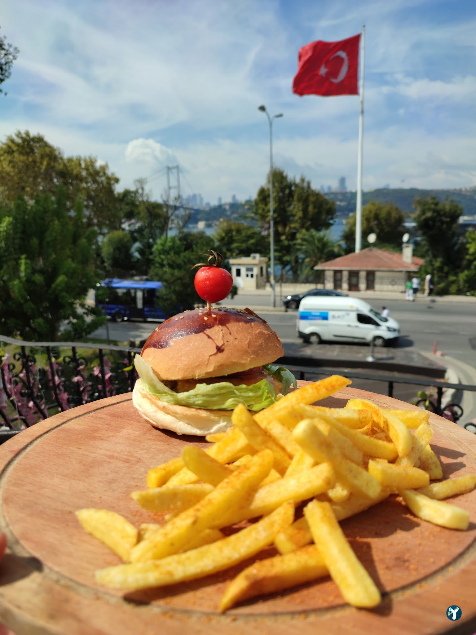Redibu Cafe & Restaurant