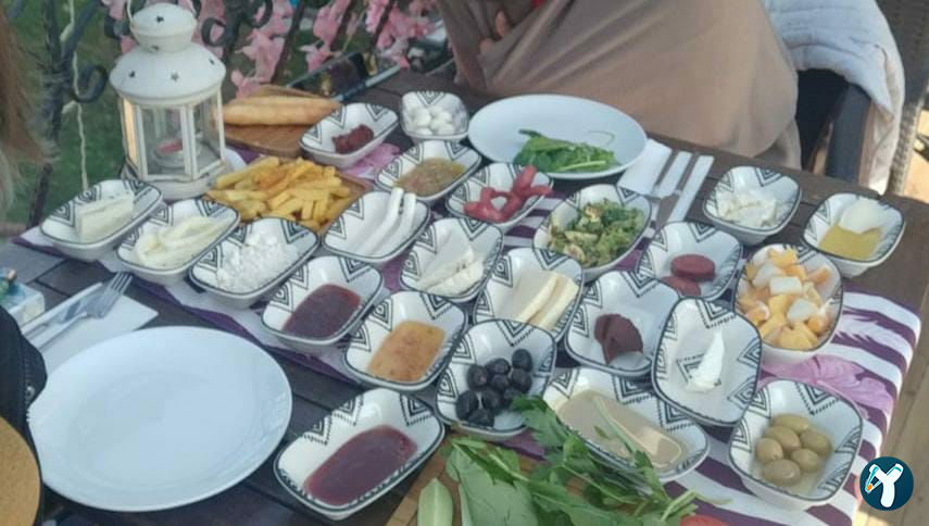 Redibu Cafe & Restaurant