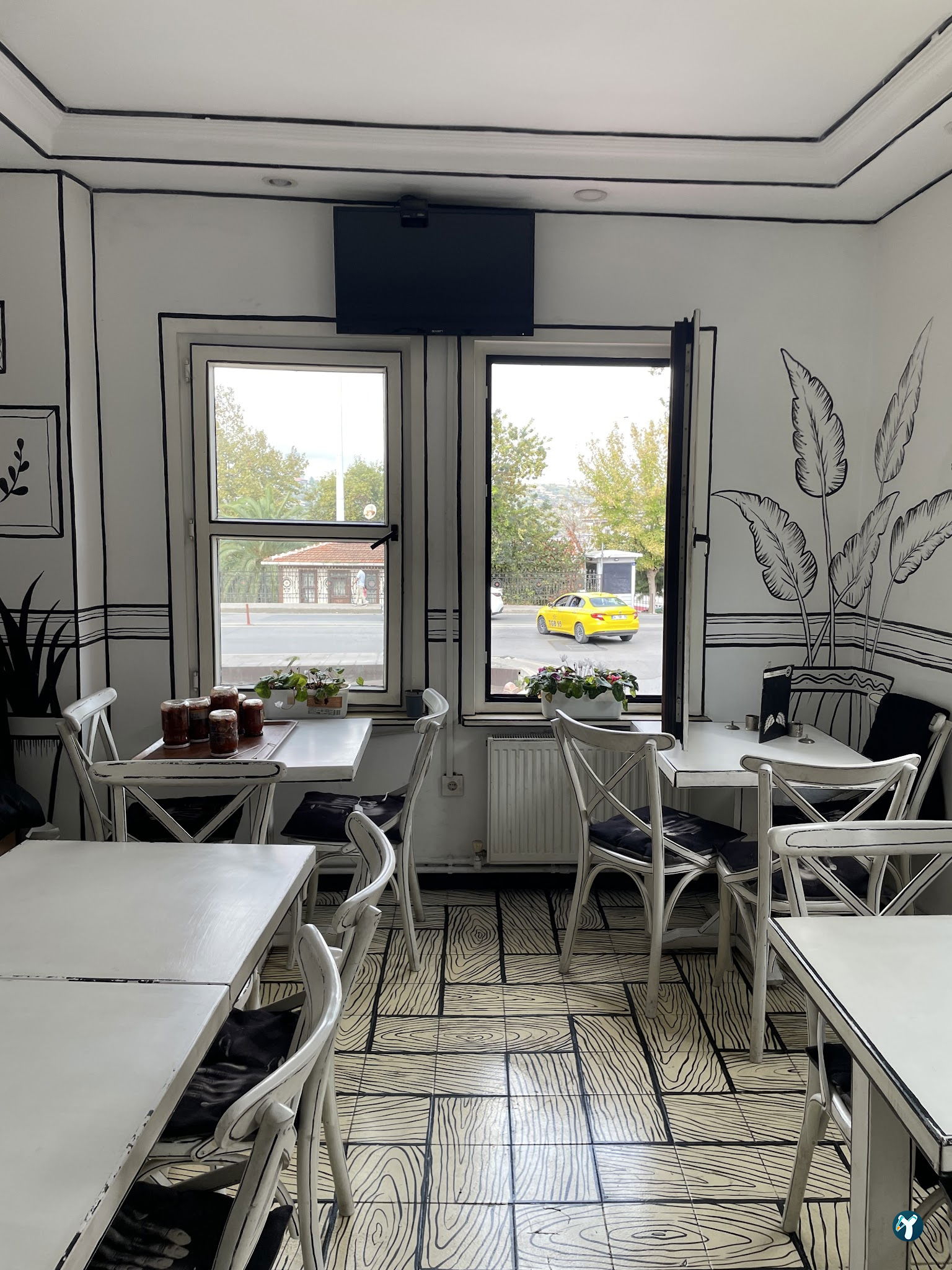 Redibu Cafe & Restaurant