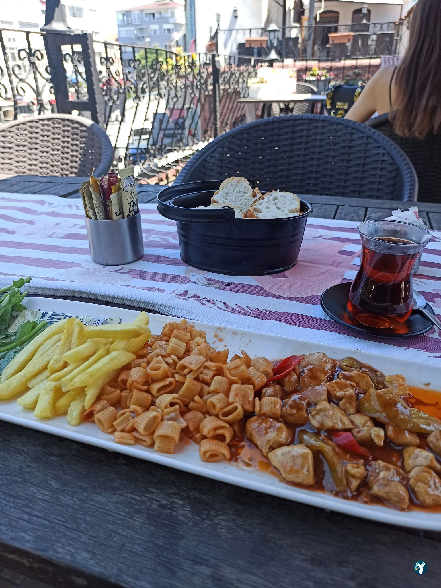 Redibu Cafe & Restaurant