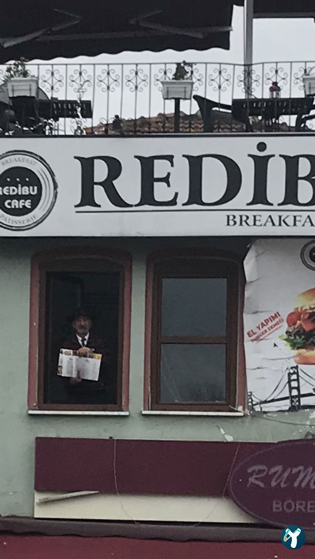 Redibu Cafe & Restaurant