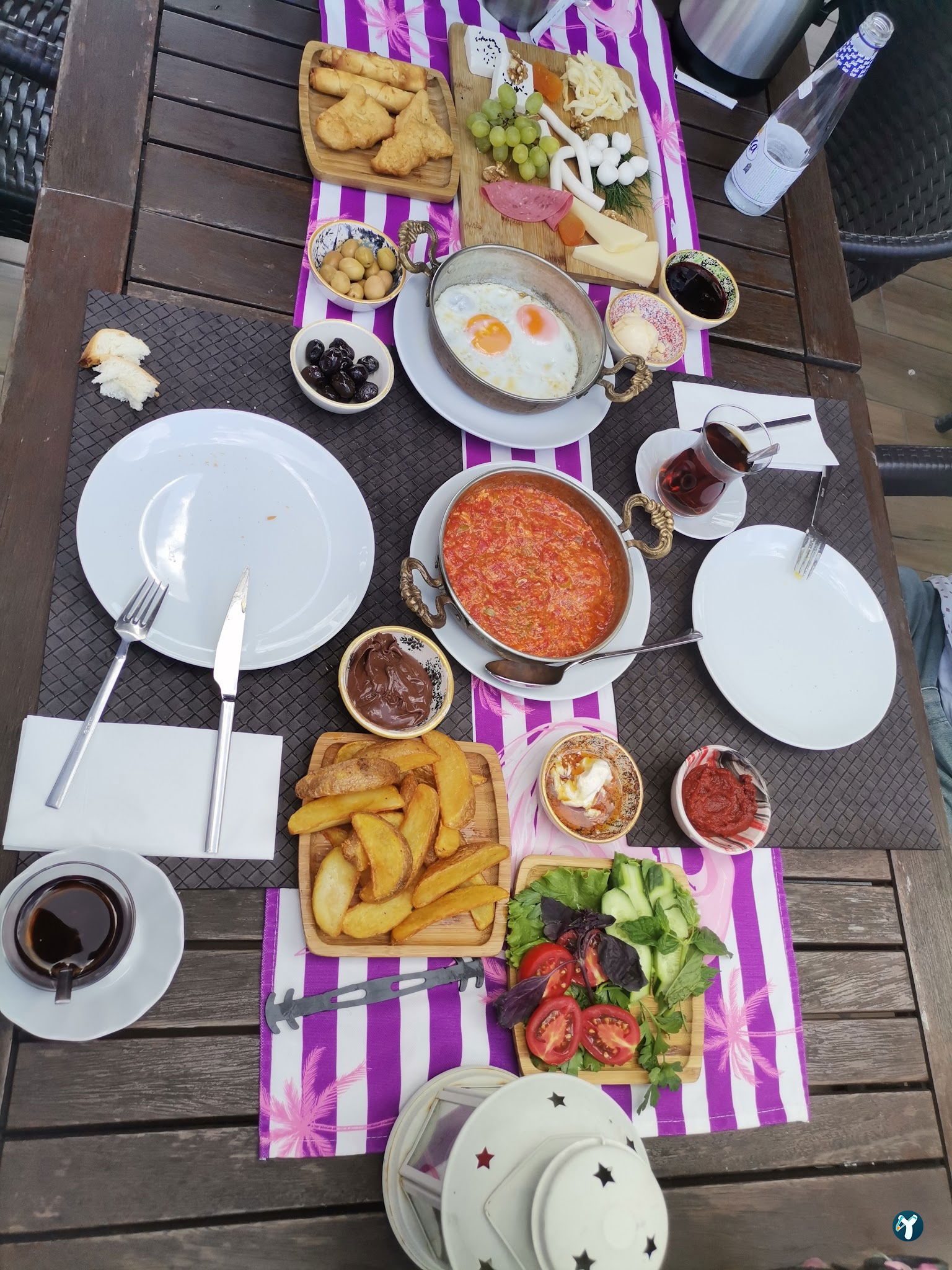 Redibu Cafe & Restaurant