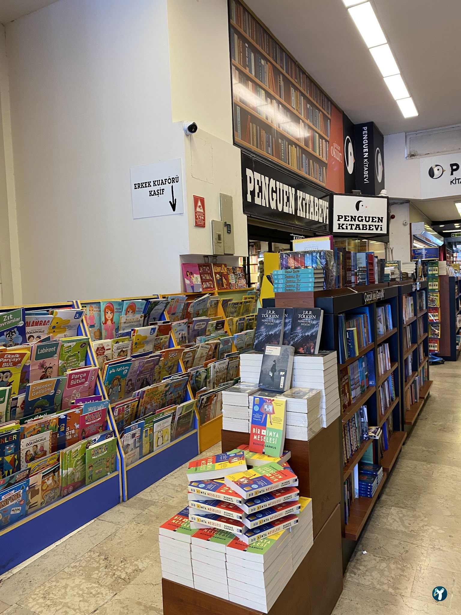 Penguen Kitapevi Kadıköy Şubesi